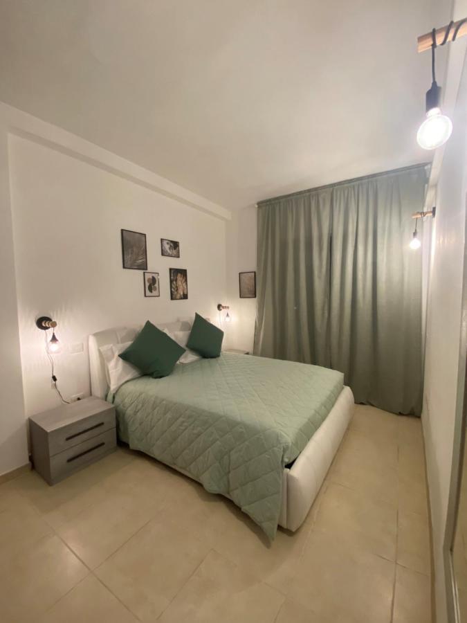 Civico 107 - Apartment With Private Parking كوارتو سانتيلينا المظهر الخارجي الصورة