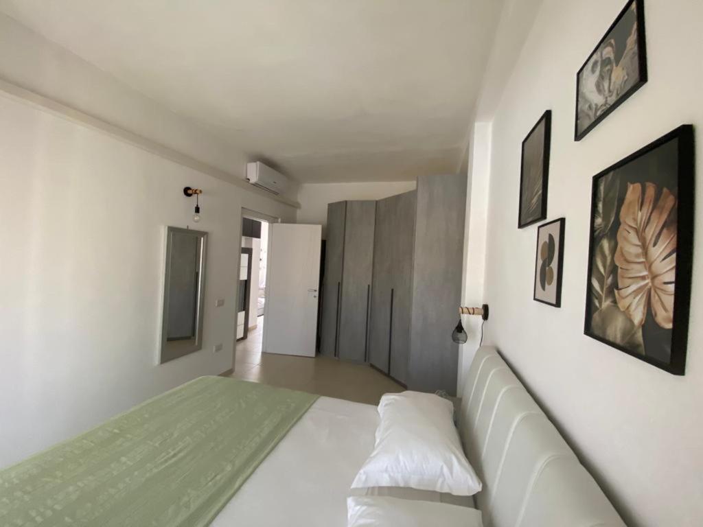 Civico 107 - Apartment With Private Parking كوارتو سانتيلينا المظهر الخارجي الصورة